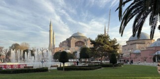 "Света София" в Истанбул