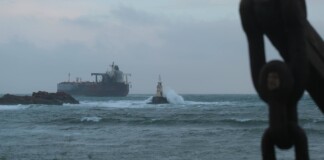 Моторен кораб „Кайрос“