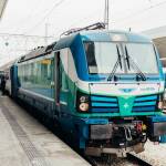 Спор за железниците: министърът обвинява ПП–ДБ в „бомби със закъснител“ Влак