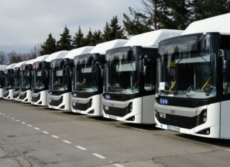 Автобуси