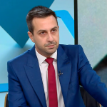 Деян Николов