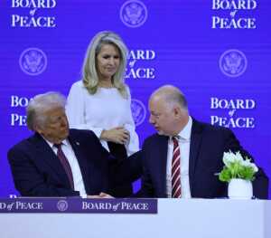 България се присъедини към Борда за мир, създаден от Доналд Тръмп 1 Доналд Тръмп и Росен Желязков