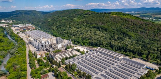 МОСВ с официална информация за случващото се със завода на "Кроношпан България" във Велико Търново