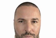 Николай Попов