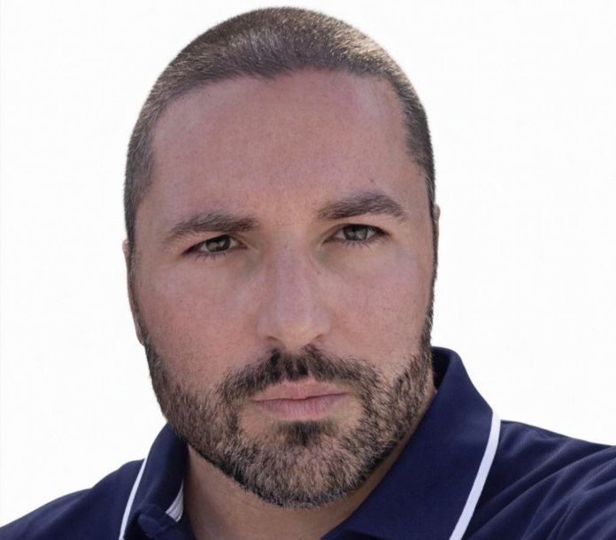 Николай Попов