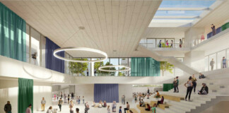 Новата математическа гимназия във Варна