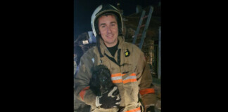 Огнеборецът Йосиф Леков и спасеното куче