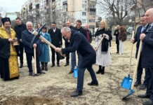 Нови над 100 училищни физкултурни салона в цялата страна се изграждат Първа копка в Благоевград