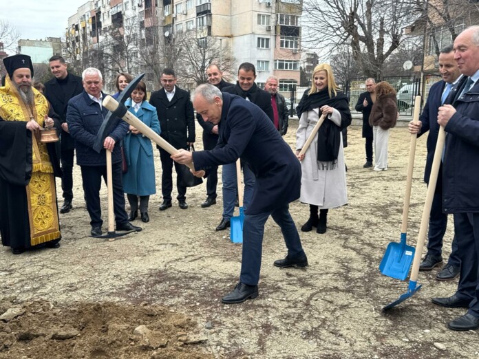 Първа копка в Благоевград