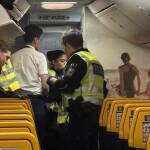 Пиян българин предизвика хаос във въздуха: самолет кацна извънредно в Германия Пиян пътник