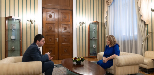 Петър Чобанов и Илияна Йотова