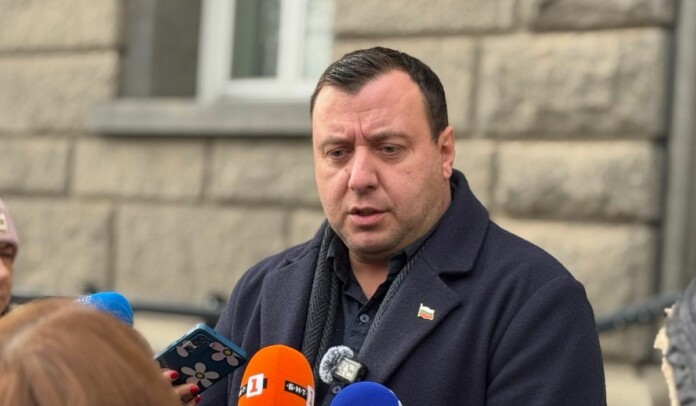 Заместник-председател на "Възраждане" Петър Петров