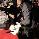 Тясна обувка, която едва не коства крака на туристка в Рила. Ето какво споделят от хижа „Иван Вазов“! Планински спасители помагат на жената