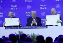 България се присъедини към Борда за мир, създаден от Доналд Тръмп Подписването в Давос