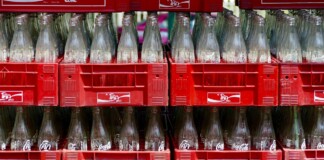 Празни бутилки, депозитна система