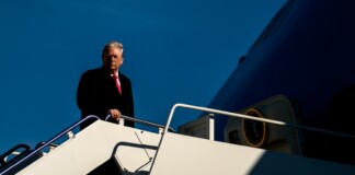 Президентът Доналд Тръмп