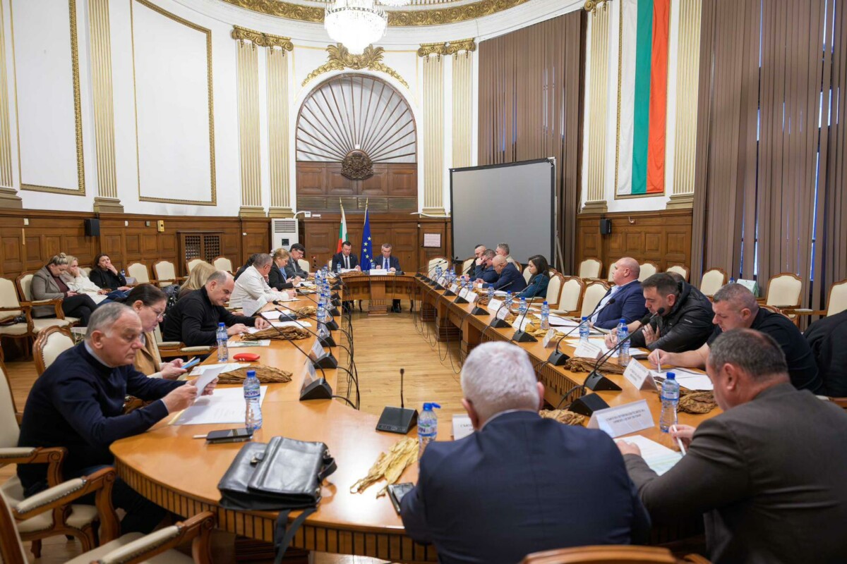 Консултативният съвет по тютюна обсъди предложенията на браншовите организации за