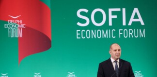 Румен Радев