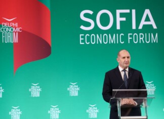 Румен Радев