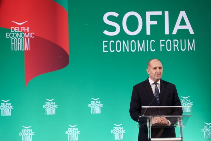 Румен Радев