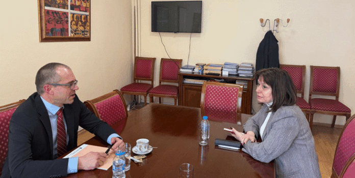 „Бърза писта“ за жалбите срещу спекулата след еврото