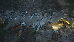 Най-важното от света през изминалата седмица - Отвличането на президента на Венецуела и застреляна жена в Минеаполис 3 Срутване на огромно сметище във Филипините