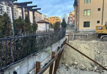 Строеж застрашава съседните сгради в Несебър? Бездействат ли институциите? (ВИДЕО) Строителният обект