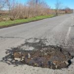 Заради ремонт на АПИ: Отмениха планирания за днес протест на пътя Карнобат – Шумен Дупките по пътя