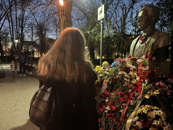 Факелното шествие