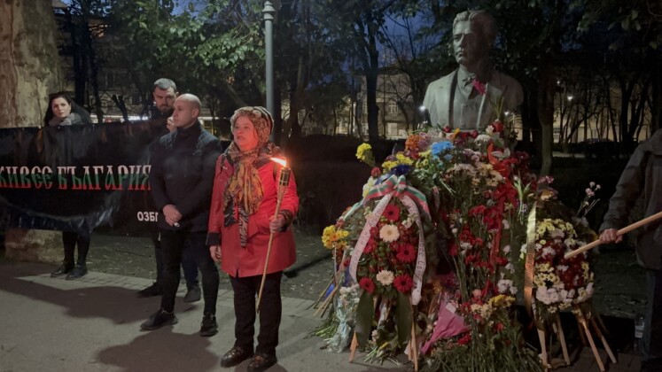 Факелното шествие