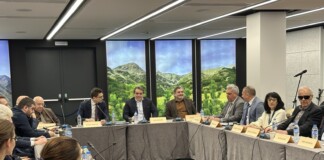 Минимална заплата, пенсии и бедност – какво трябва да се промени в България?