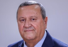 Социалният министър Хасан Адемов