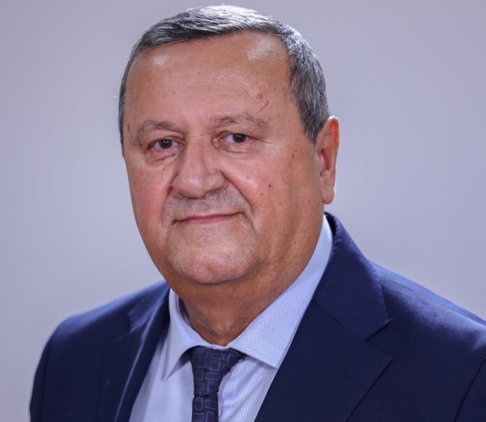 Социалният министър Хасан Адемов