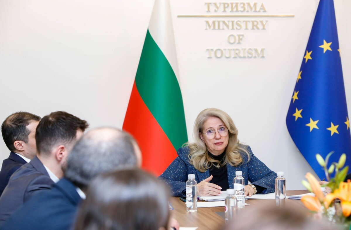 се срещна с представители на Българската асоциация на туристическите агенции