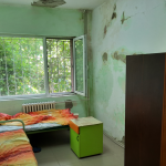 Мизерни условия