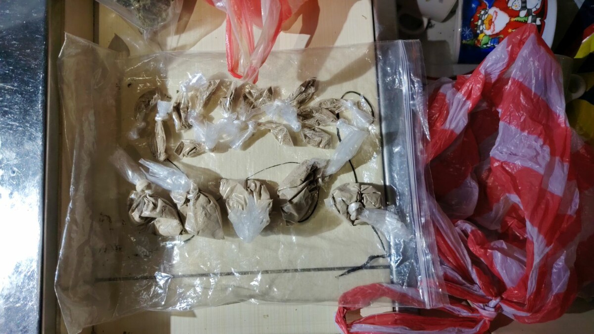 Метамфетамин марихуана кокаин фентанил и екстази са намерени и иззети