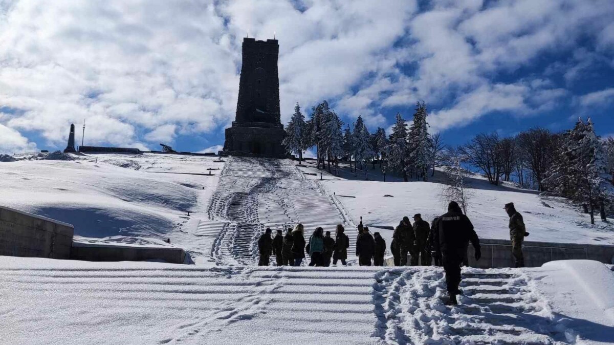 За честването на Националния празник на Република България на връх