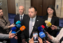 Петър Петров