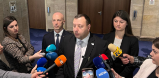 Петър Петров