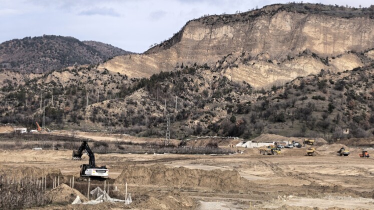 Изграждането на обхода на Кресна