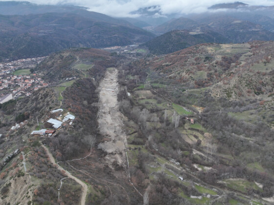 Изграждането на обхода на Кресна