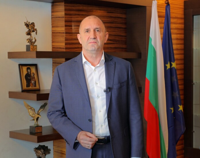 Румен Радев