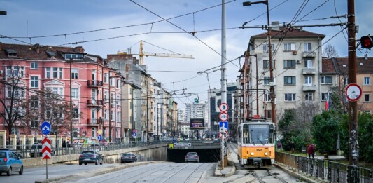 Трамвайното трасе