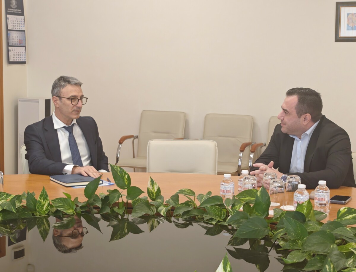 Служебният министър на енергетиката заяви че част от подадените жалби