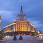 Триъгълникът на властта