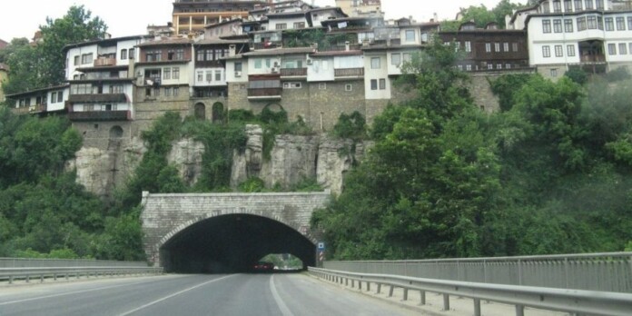 Тунели край Велико Търново Тунели край Велико Търново