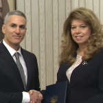 Връчването на мандата