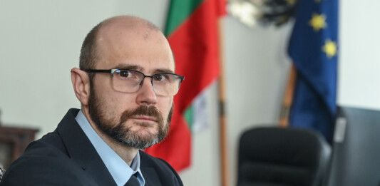 Андрей Янкулов