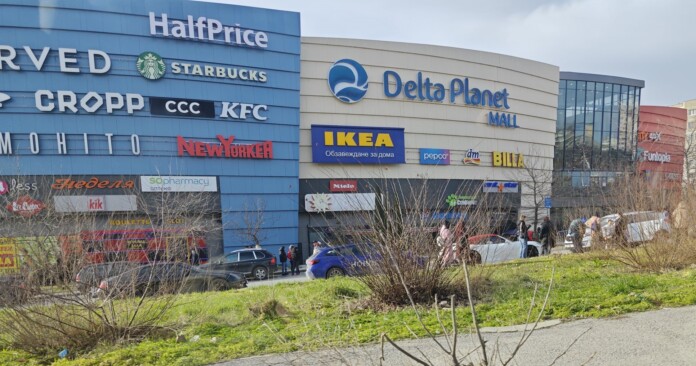 Ситуацията край Делта мол във Варна