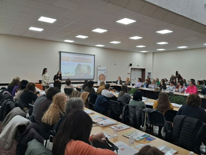 Дискусия между учители в Бургас Дискусия между учители в Бургас